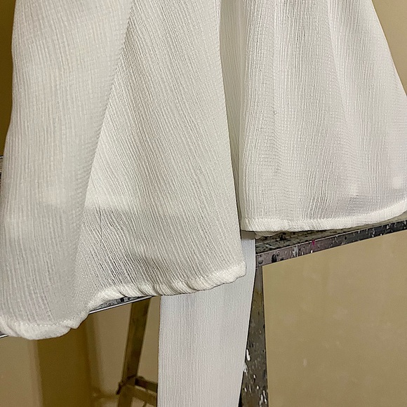 RUFFLE SHORT SLEEVE WOMENS TOP - Picture 6 of 8